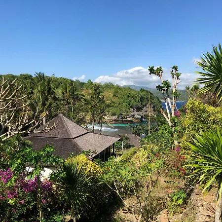Villa Trevally